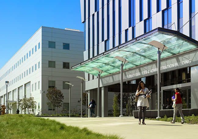 sa-bldg-walkway