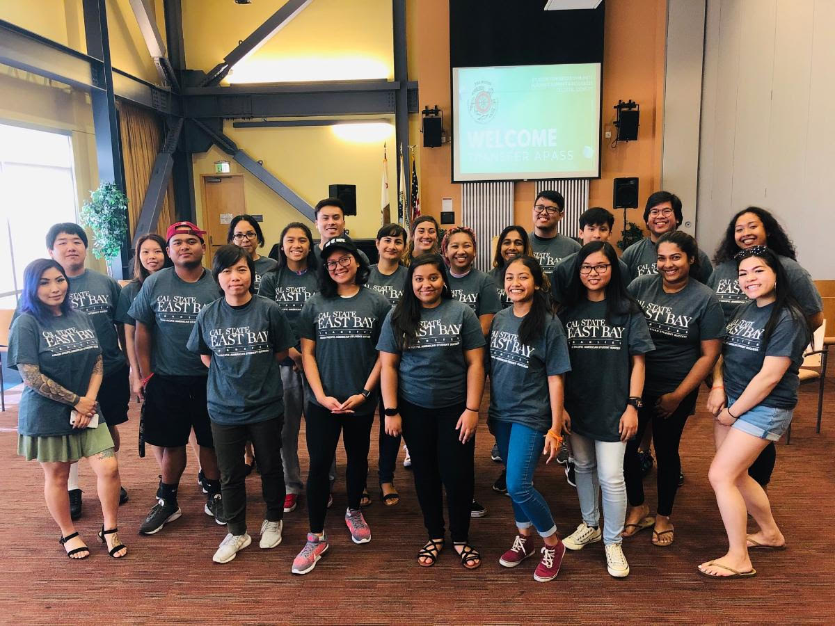 2019-2020 Cohort for the Transfer APASS Programs in Grey T-shirts