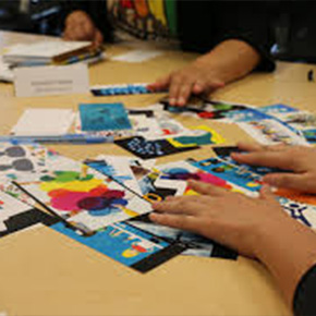 coloring games on table 