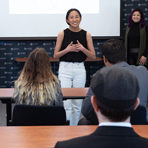 Women speaking 