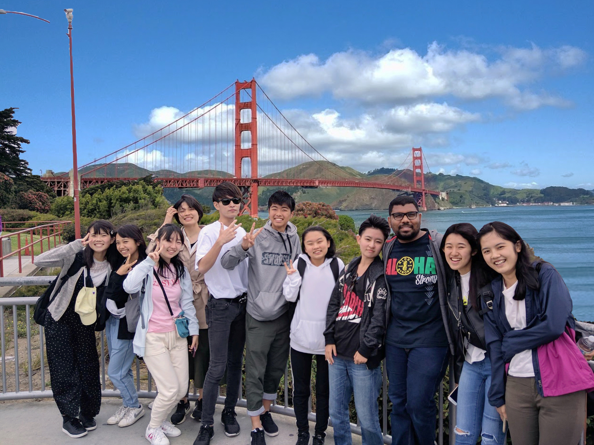 Students at Golden Gate Bridge