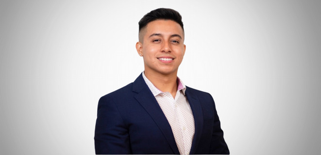 Headshot of Isaiah De La Cruz