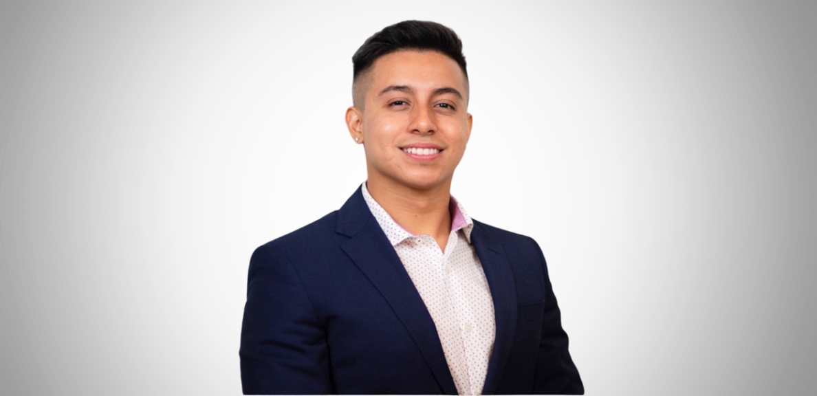Headshot of Isaiah De La Cruz