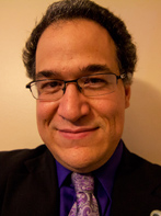 Head shot of Associate Professor Hernandez.