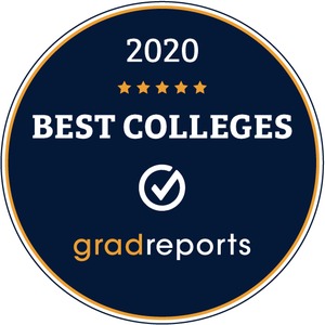 Badge, der annoncerer, at vi er en del af Best Colleges of 2020