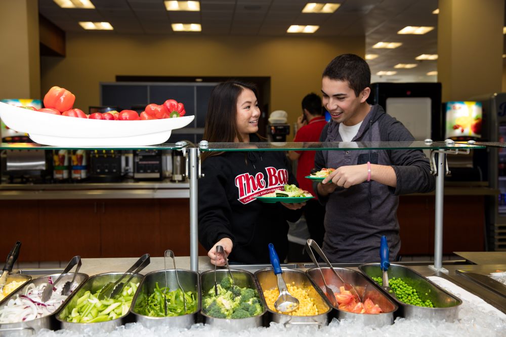 Students selecting dining options