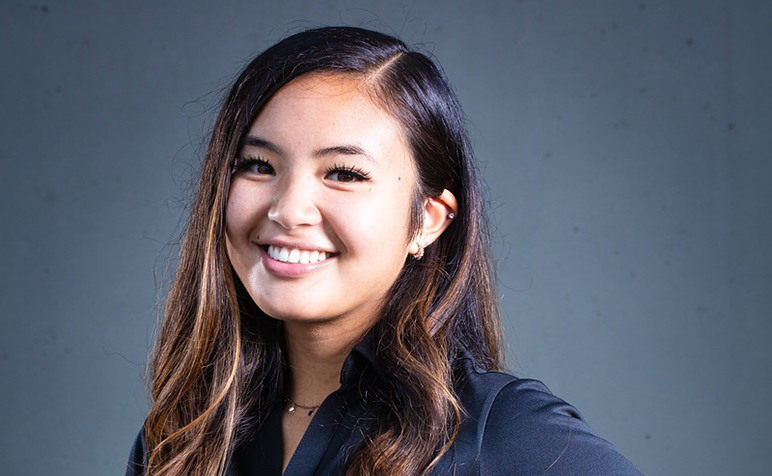 Headshot of Anjelica de Leon