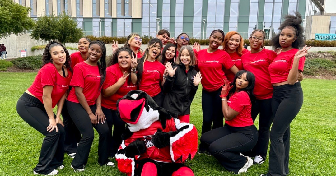 Bay Dolls w/ President